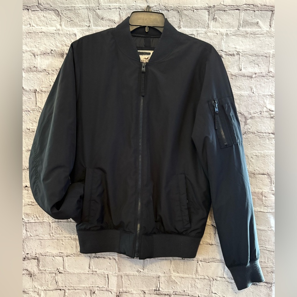 🔥Men’s Hollister Black zip up Bomber Jacket Size M EUC - Picture 3 of 6